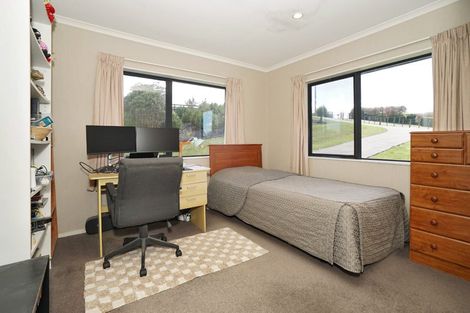 Photo of property in 127 Wallace Road, Temple View, Hamilton, 3289