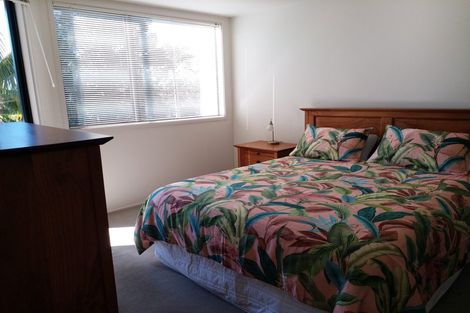 Photo of property in 1a/175 Hurstmere Road, Takapuna, Auckland, 0622