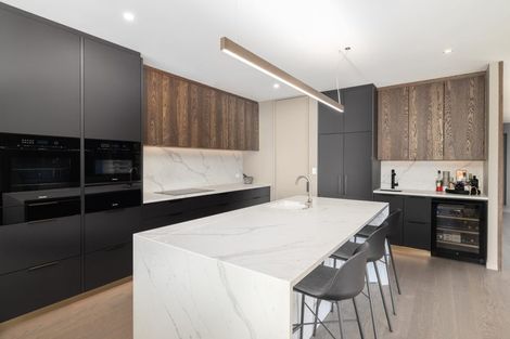 Photo of property in 37 Mount Pleasant Road, Mount Pleasant, Christchurch, 8081