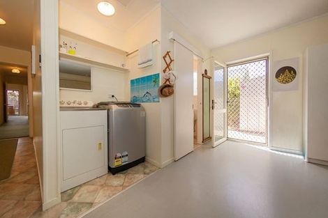 Photo of property in 18 Cholmondeley Crescent, Whitianga, 3510