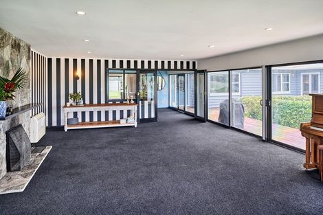 Photo of property in 19 Motukaraka Point, Pauatahanui, Porirua, 5381