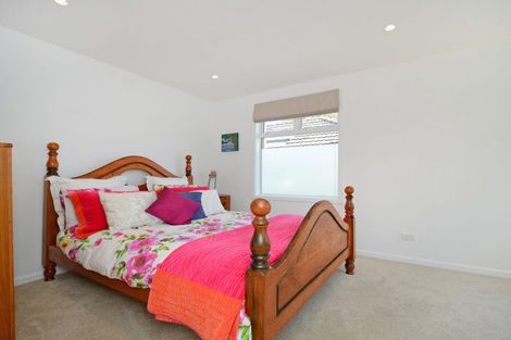 Photo of property in 6 Hinau Street, Eastbourne, Lower Hutt, 5013