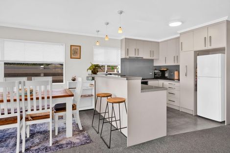 Photo of property in 11 Grey Street, Hawera, 4610