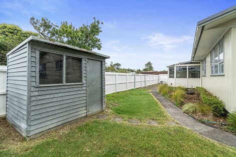 Photo of property in 1/18 Matipo Road, Te Atatu Peninsula, Auckland, 0610