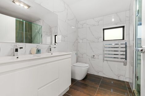 Photo of property in 15 Rosarina Lane, Takanini, 2112