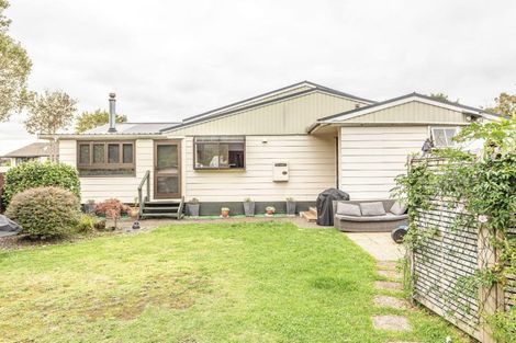 Photo of property in 5 Caversham Road, Westmere, Whanganui, 4501