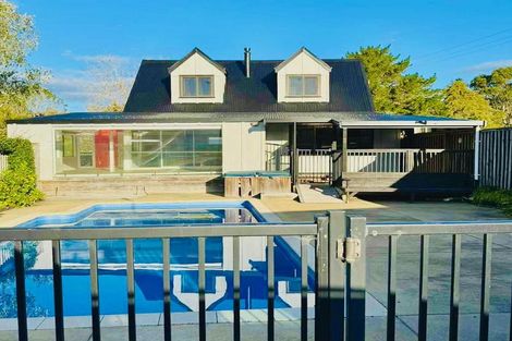 Photo of property in 223 Pine Valley Road, Dairy Flat, Silverdale, 0992