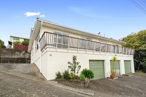 Photo of property in 6c Rewa Terrace, Tawa, Wellington, 5028