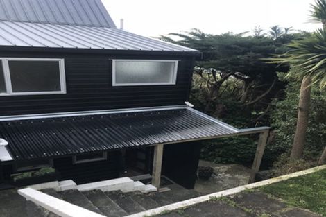 Photo of property in 2/12 Kenef Road, Paremata, Porirua, 5024