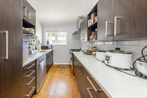 Photo of property in 30a Holland Street, Pukekohe, 2120