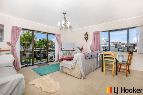 Photo of property in 1/66b Burundi Avenue, Clendon Park, Auckland, 2103