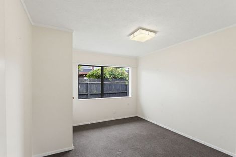Photo of property in 6/39 Swanson Road, Henderson, Auckland, 0610