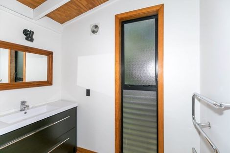 Photo of property in 10 Kakaramea Road, Pirongia, Te Awamutu, 3876