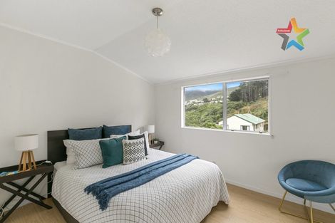Photo of property in 2a Percy Dyett Drive, Karori, Wellington, 6012
