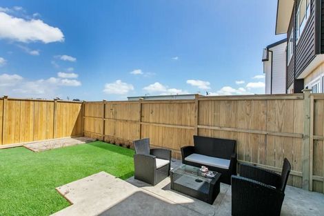 Photo of property in 221 Jack Lachlan Drive, Beachlands, Auckland, 2018