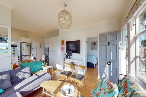 Photo of property in 96 Marine Parade, Paraparaumu Beach, Paraparaumu, 5032