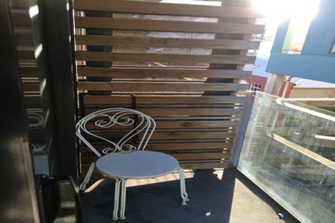 Photo of property in Dual Apartments, 108/142 Vivian Street, Te Aro, Wellington, 6011