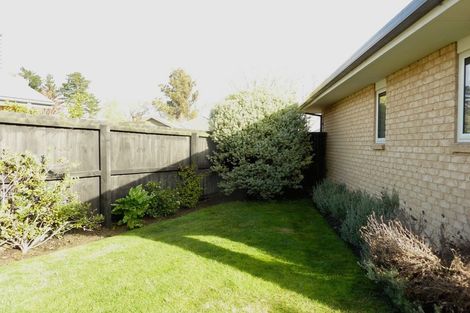 Photo of property in 28 Mokihi Gardens, Hillmorton, Christchurch, 8024