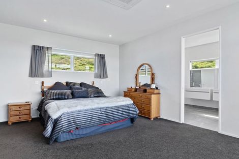 Photo of property in 70 Teapot Valley Road, Brightwater, 7091