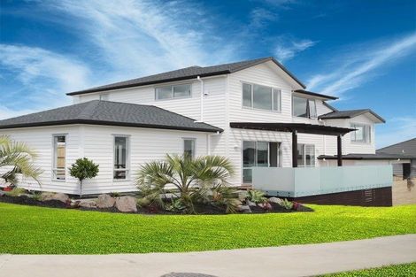 Photo of property in 1 Davey Crescent, Orewa, 0931