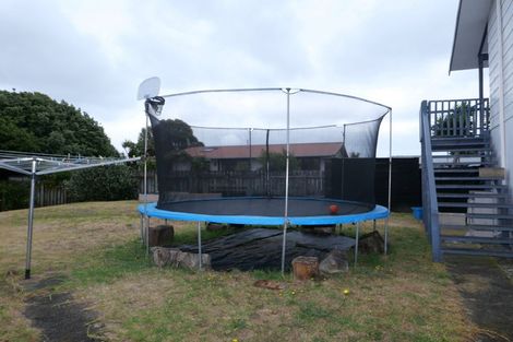 Photo of property in 8 Olive Terrace, Paraparaumu Beach, Paraparaumu, 5032