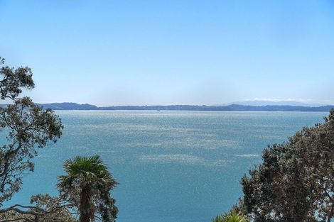 Photo of property in 40 Oceania Place, Mellons Bay, Auckland, 2014