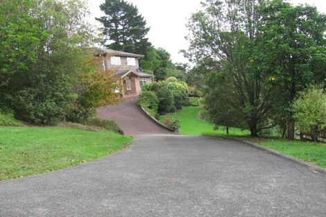 Photo of property in 1 Oakford Park Crescent, Greenhithe, Auckland, 0632