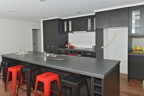 Photo of property in 3 Mcainch Place, Te Kamo, Whangarei, 0112