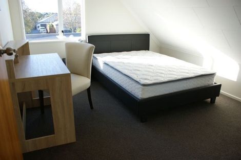 Photo of property in 389 Yaldhurst Road, Russley, Christchurch, 8042