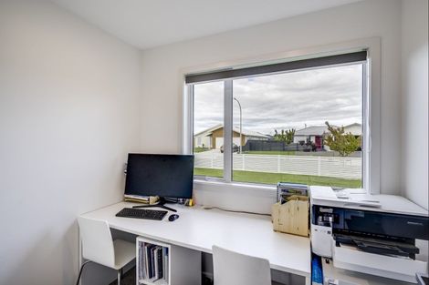 Photo of property in 12 Hikawera Drive, Frimley, Hastings, 4120