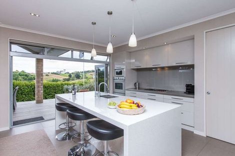 Photo of property in 26 Moore Street, Hillcrest, Auckland, 0627