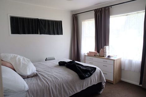Photo of property in 49 Cascades Road, Pakuranga Heights, Auckland, 2010
