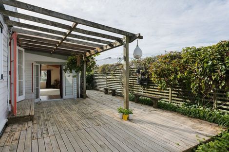 Photo of property in 98 Awapuni Road, Awapuni, Gisborne, 4010