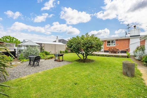 Photo of property in 28 Henry Street, Ebdentown, Upper Hutt, 5018