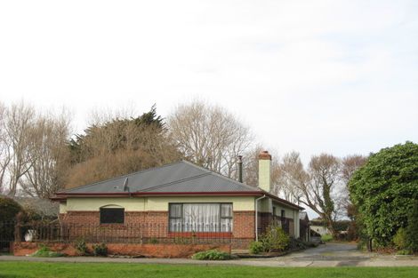 Photo of property in 775 Queens Drive, Waikiwi, Invercargill, 9810