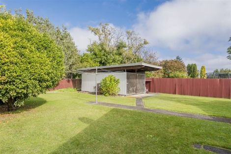 Photo of property in 16 Highbury Drive, Levin, 5510