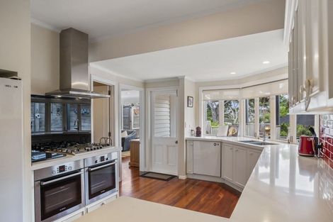 Photo of property in 31 Seaview Avenue, Northcote, Auckland, 0627