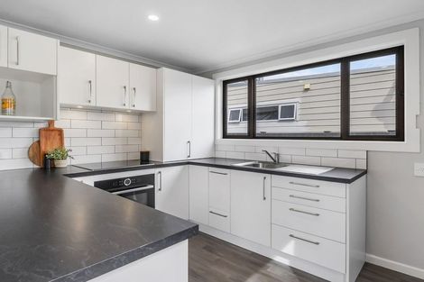 Photo of property in 280 Oxford Street, South Dunedin, Dunedin, 9012