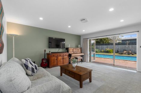 Photo of property in 14 Dip Road, Jacks Point, 9371