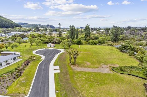 Photo of property in 5 Te Naihi Place, Paraparaumu, 5032
