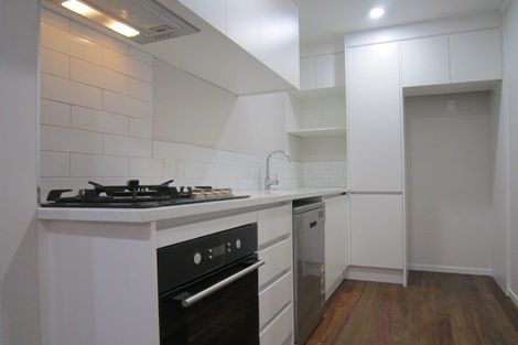 Photo of property in 1/402 Mount Albert Road, Mount Roskill, Auckland, 1041