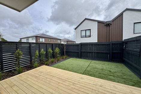 Photo of property in 3/131 Lancaster Road, Beach Haven, Auckland, 0626