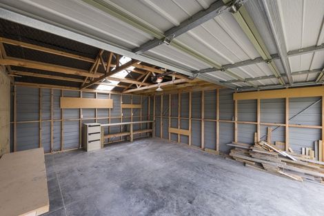 Photo of property in 111 Apollo Parade, Milson, Palmerston North, 4414