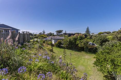 Photo of property in 42 Rodney Avenue, Te Horo Beach, Otaki, 5581
