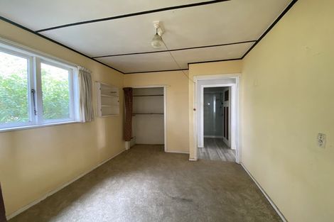 Photo of property in 6 Strange Street, Waitara, 4320