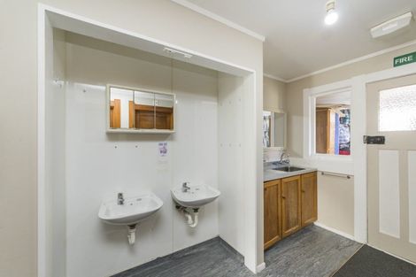 Photo of property in 22 Palm Avenue, Hokowhitu, Palmerston North, 4410