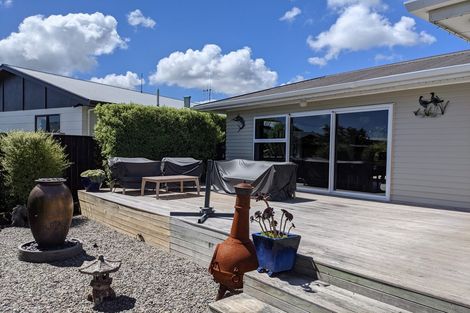 Photo of property in 48a Queenwood Road, Levin, 5510