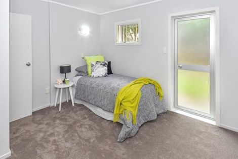 Photo of property in 31 Domain Road, Weymouth, Auckland, 2103