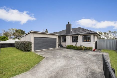 Photo of property in 20 Grove Road, Papakura, 2110