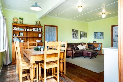 Photo of property in 138 Beach Road, Haumoana, 4102